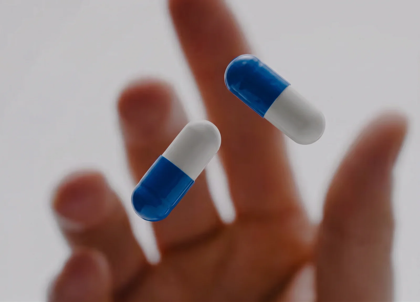 Unlabeled medication capsules